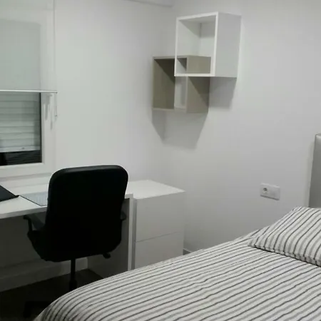 Piso En Monasterio De Caaveiro Apartamento *